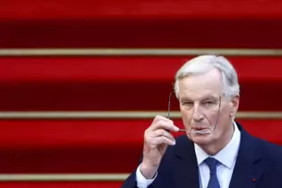 73 Jahre und politikerfahren: Michel Barnier ist neuer Premierminister in Paris. Doch die Linke ist ob dieser Auswahl empört.