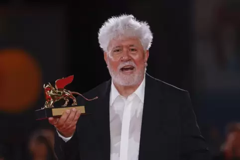 Er drehte einen Film, der zu Herzen geht – und gewann dafür den Goldenen Löwen: Pedro Almodóvar.