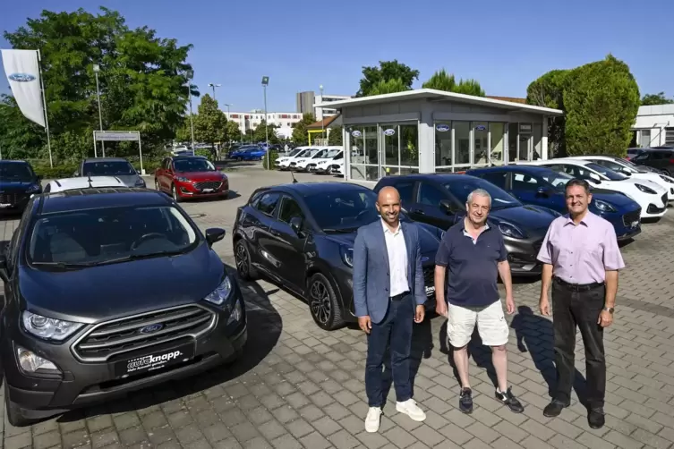 Einst startete das Autohaus Knapp mit nur fünf Mitarbeitern und wuchs stetig. Im Bild: Volker Knapp, der scheidende Geschäftsfüh