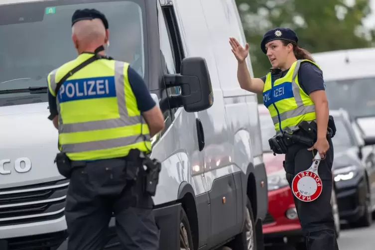 Grenzkontrollen Bundespolizei an A8