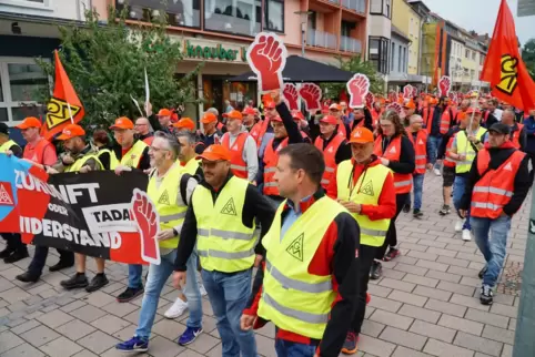 Am Dienstag zeigen die Tadano-Werker wieder Flagge in der Zweibrücker Innenstadt. 