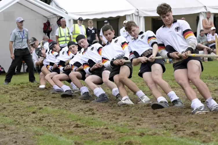 Alle ziehen an einem Strang und dann auch noch in die gleiche Richtung: Deutschlands U19-Tauzieher bei der WM am Sonntag in Mann