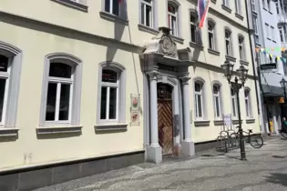 Die Emmerich-Smola-Musikschule und Musikakademie am St.-Martins-Platz.