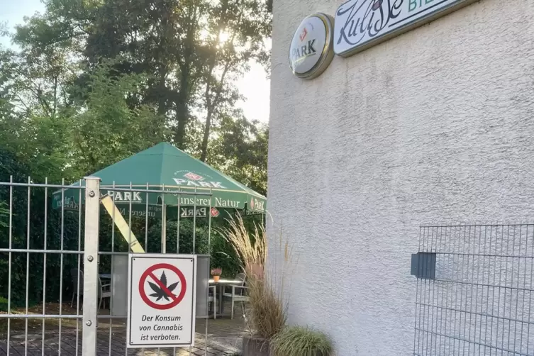 In Pirmasens gibt es keinen Biergarten, in dem das Rauchen von Cannabis erlaubt wäre. In der Kulisse (Foto) und bei Kuchems Brau