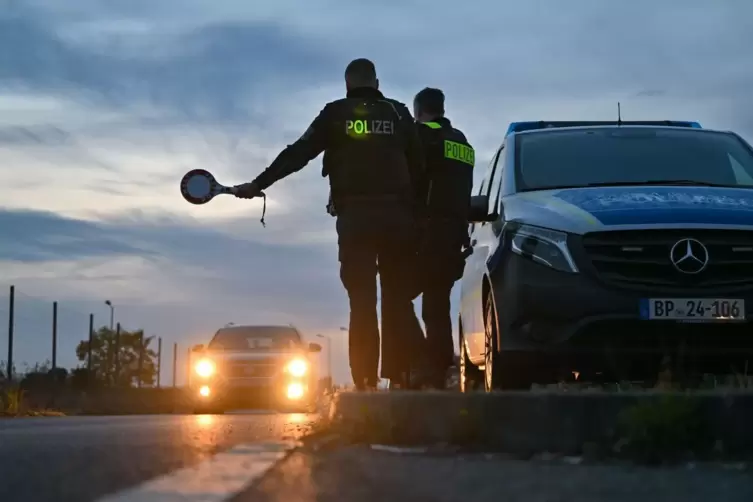 Bundespolizei bei der Kontrolle im Grenzgebiet