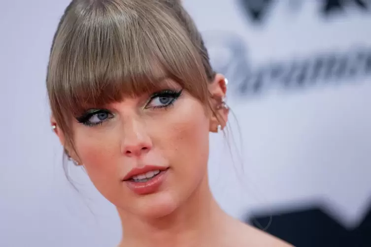 Taylor Swift bei der Verleihung der MTV Europe Music Awards 2022