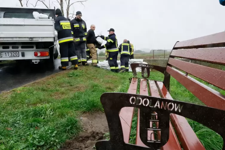 Vorbereitung auf Hochwasser in Polen