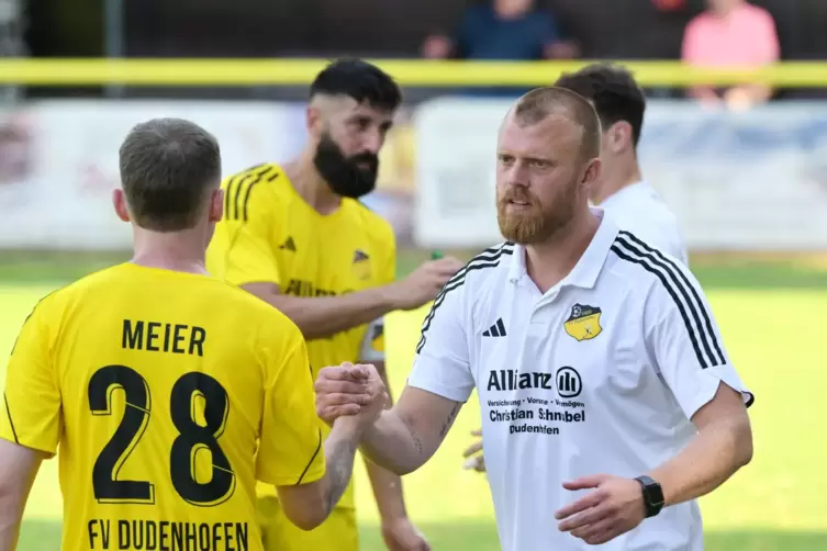 Trainiert die Mannschaft der Stunde: Kevin Hoffmann.