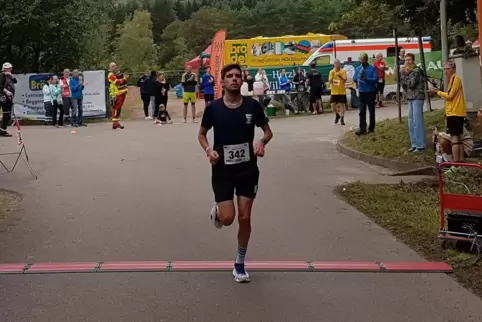 Tobias Dreyer beim Zieleinlauf. 