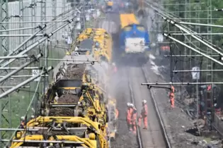 Die Deutsche Bahn versucht derzeit, jahrelang im Schienennetz Versäumtes nachzuholen. Schwerpunkt ist im Moment vor allem die Ri