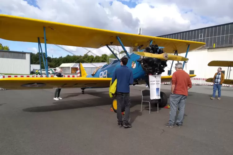 Die in Mannheim stationierte Boeing-Stearman aus dem Jahr 1940 ist die Vergangenheit der Fliegerei. 