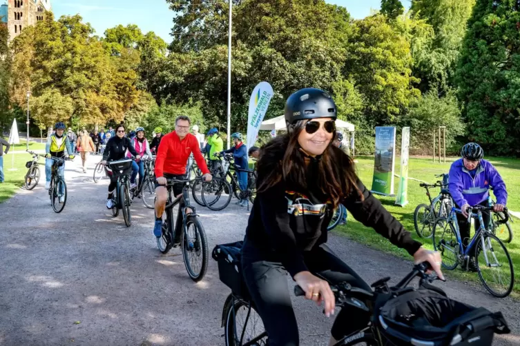 Start frei: Auf geht’s zur gemütlichen Fahrradtour in die Umgebung von Speyer. 