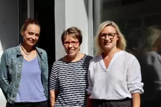 Sie sind Ansprechpartnerinnen, wenn es um Pflege geht (von links nach rechts): Christine Waßmann, Simone Keller, Katja Scheidt.