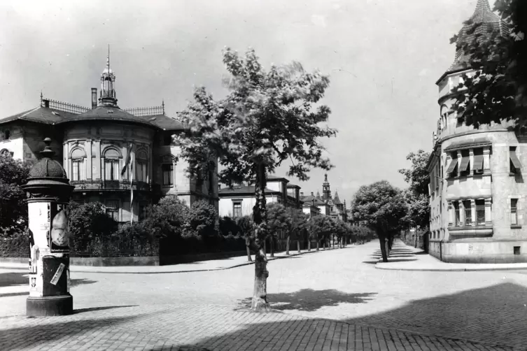 Villa Streccius, Foto um 1920, Stadtarchiv Landau. 