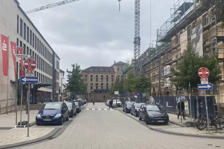 Die Ostbahnstraße konnte wieder in jede Richtung durchfahren werden. 