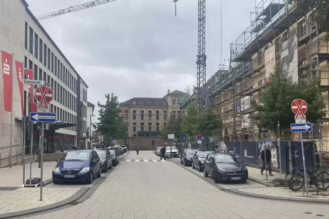 Die Ostbahnstraße konnte wieder in jede Richtung durchfahren werden.