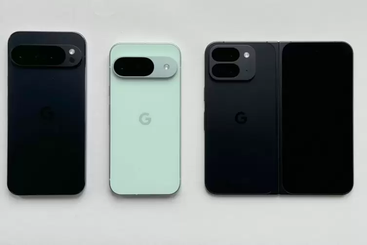 Google Pixel 9 Smartphones