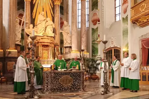 Festgottesdienst in der Jesuitenkirche.