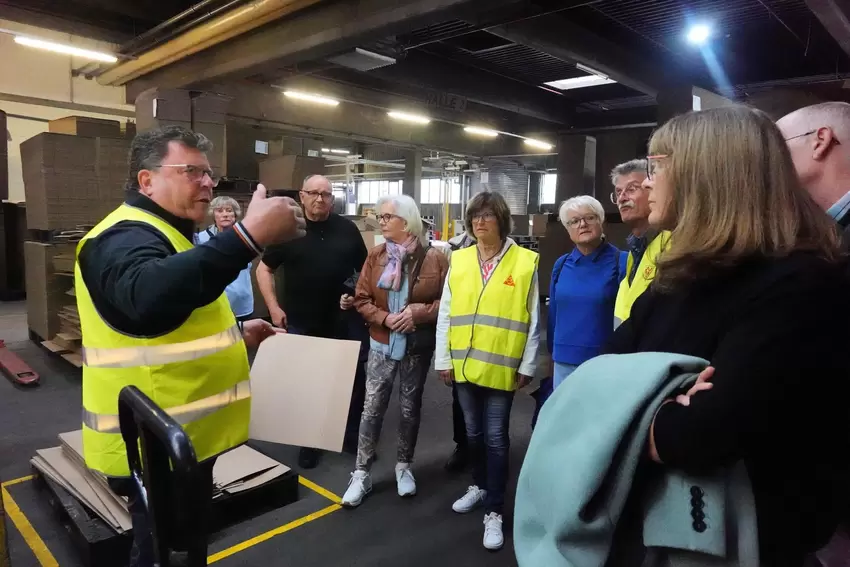 RHEINPFALZ-Leser bei der Wellpappe Sausenheim.