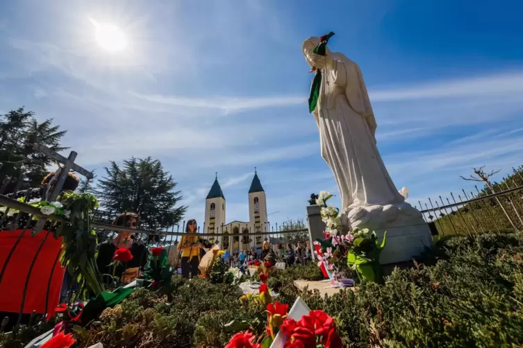 Etwa drei Millionen Gläubige pilgern jedes Jahr in den Ort Medjugorje in Bosnien-Herzegowina.