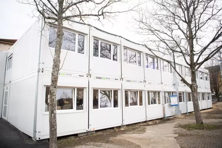 Vielerorts greifen Schulen mittlerweile auf Containerlösungen zurück. 