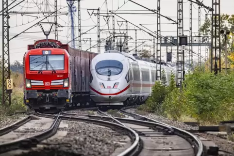 Die Infrastruktur der Bahn ist vielerorts sanierungsbedürftig. Unser Bild zeigt eine Szene auf der Schusterbahn, eine Umfahrung 