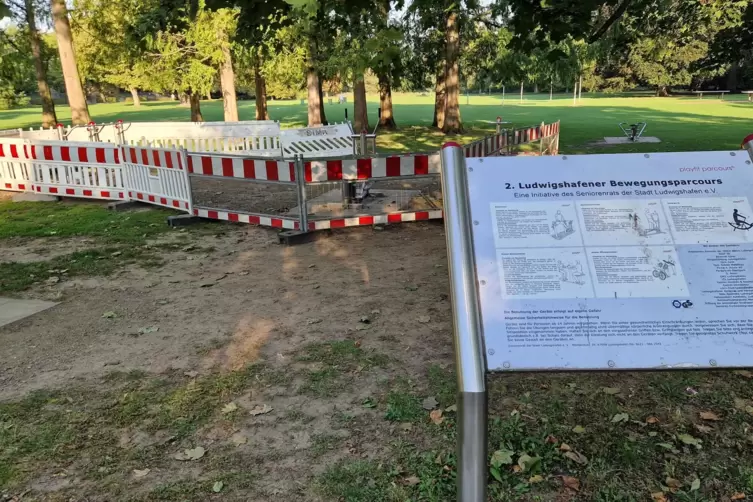 Derzeit abgesperrt: Bewegungsparcours im südlichen Parkareal.