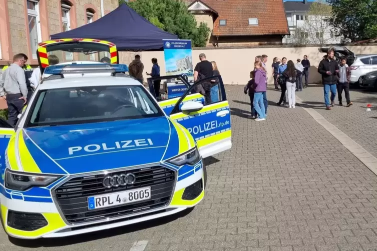 Berufsinformationstag bei der Polizei in Grünstadt. 