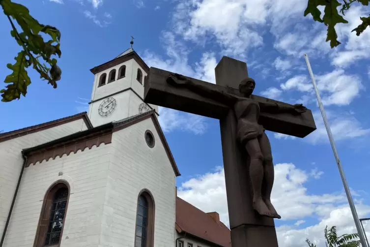 Veranstaltungsort ist das Pfarrheim neben der Pfarrkirche St. Peter. 