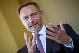 »Haben eine Zäsur gegenüber der Ära Merkel eingeleitet«: FDP-Chef Christian Lindner (45) sieht noch große Aufgaben für die Bunde