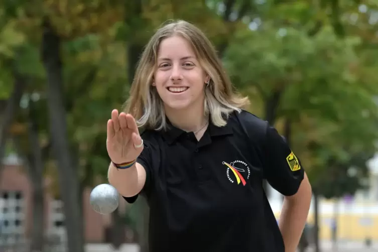 Training im Sc hatten des Kaiserdoms: Ella-Renée Koch.