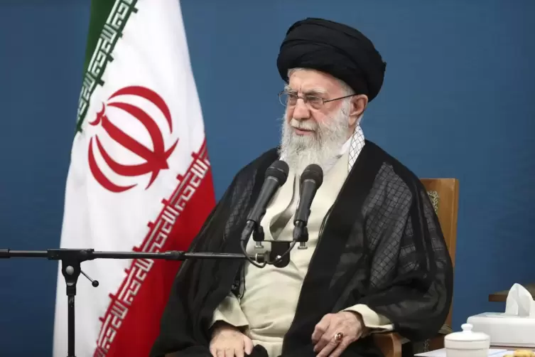 Ayatollah Chamenei lobte die von Israel getöteten Milizionäre als „Märtyrer“. 