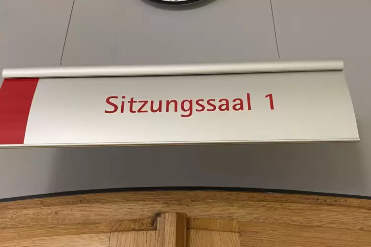 Der Ort der Verhandlung: Im Sitzungssaal 1 des Frankenthaler Landgerichts werden in dem Prozess um den Toten in Böhl-Iggelheim Z