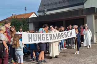 Schwester Miguela vor dem Abmarsch in Leimersheim im vergangenen Jahr.