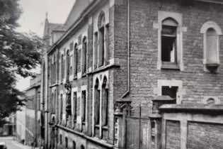 Der erste Sitz des Caritas-Zentrums in der Klosterstraße 7. Das Bild stammt aus den 20er Jahren.