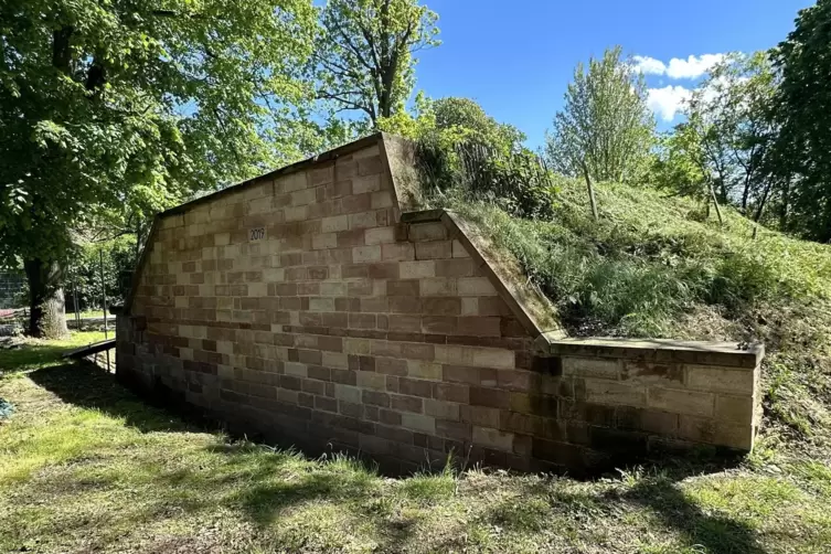 Rekonstruiert: Wall und Mauer der Lunette 41 beim Savoyenpark. 