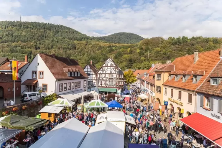 Am 5. und 6. Oktober wird in Annweiler Keschdefeschd gefeiert. 