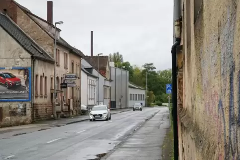 Der Vorfall ereignete sich nach dem Stadtfest 2023 vor dem Gasthaus Sutter in Niederauerbach. 