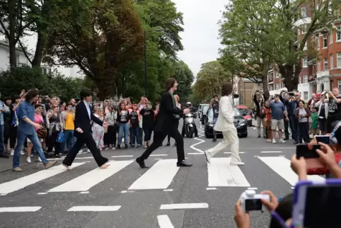 Eppsteiner Straße statt Abbey Road: Die geplante B9-Sperrung weckt in den Vorortbewohnern Frankenthals den Widerstandsgeist. 