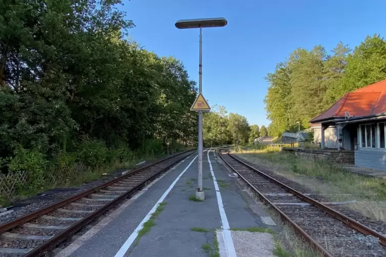 Bahnhof Schopp: Ab dem kommenden Dienstag fallen dort Züge aus.