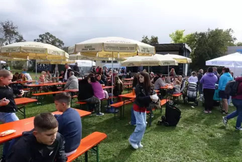 Treffpunkt für die Bewohner der Ernst-Reuter-Siedlung in der Gartenstadt: das Herbstfest.