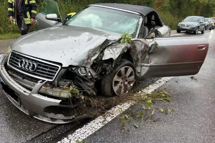 Totalschaden: das Auto des 79-Jährigen. 