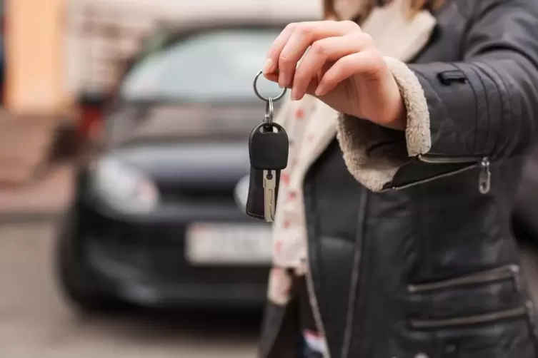 Die Polizei appelliert: Autoschlüsssel erst herausgeben, wenn die Kaufsumme bezahlt ist. 