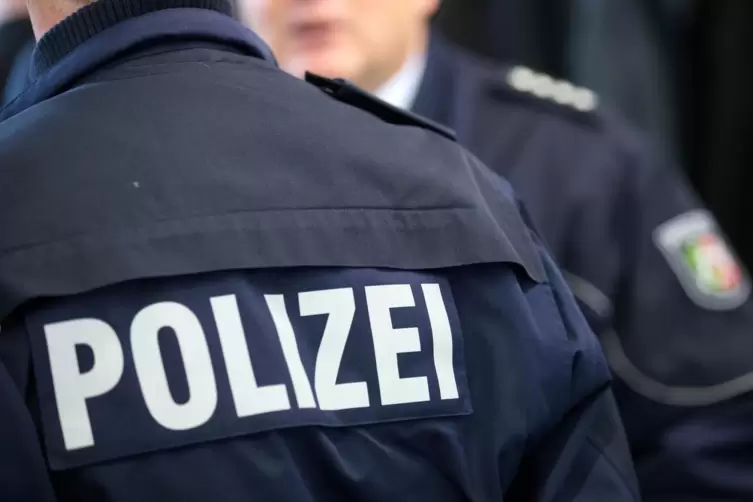 Polizei ermittelt wegen Körperveletzung. 