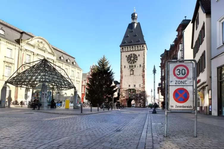 Postplatz: Brunnen zum Brezelhaus?