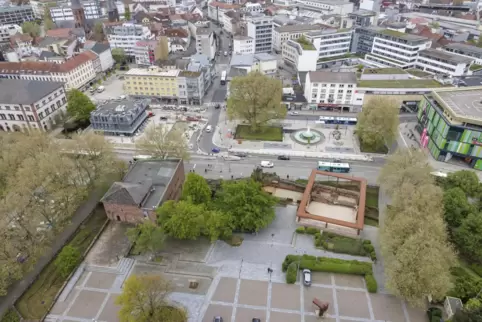 Für den Bereich rund um Rathaus und Mall verbietet die Stadt den Konsum von Cannabis an Schultagen. 