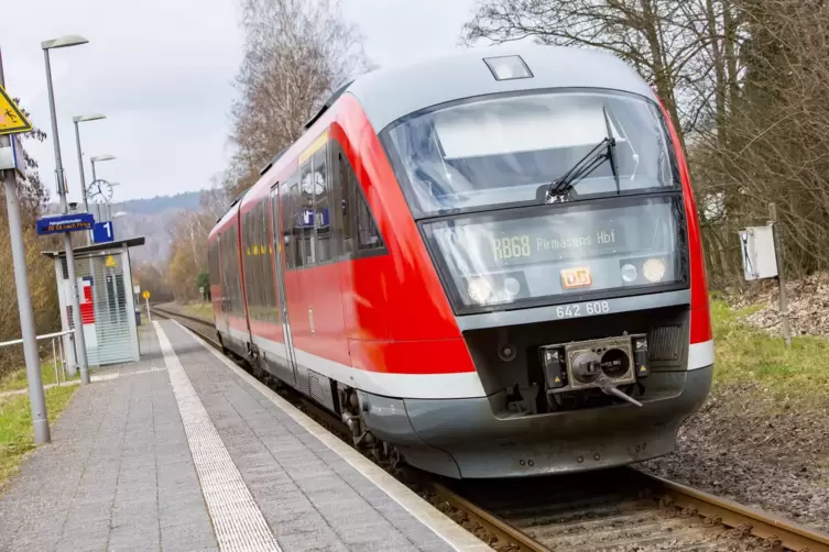 Die RB68 wird am 7. Oktober sowie vom 11. bis 18. Oktober auf bestimmten Gleisabschnitten durch Busse ersetzt.