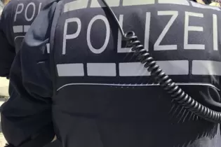 Da ein Messer im Spiel war, ermittelt die Polizei wegen schweren Raubes.