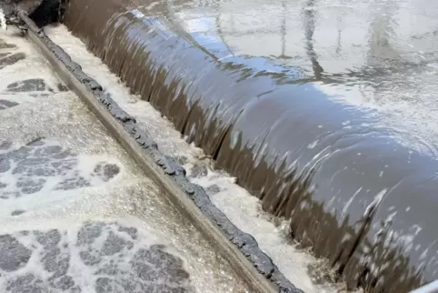 In der Kläranlage wird das Abwasser gereinigt.