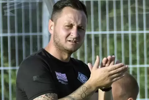 Arminia-Trainer Chris Chorrosch durfte seinem Team applaudieren. 